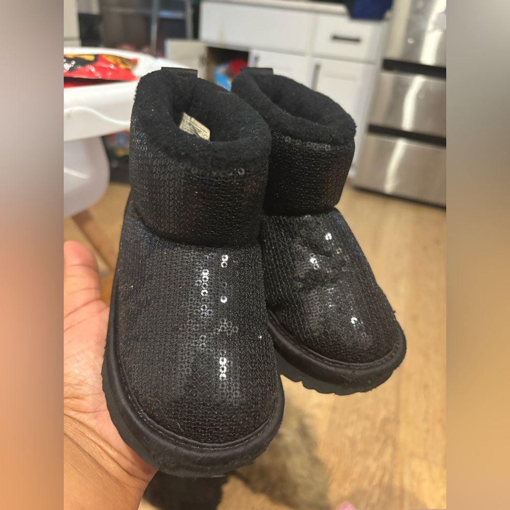 Sparkly Black Toddlers UGG Boots